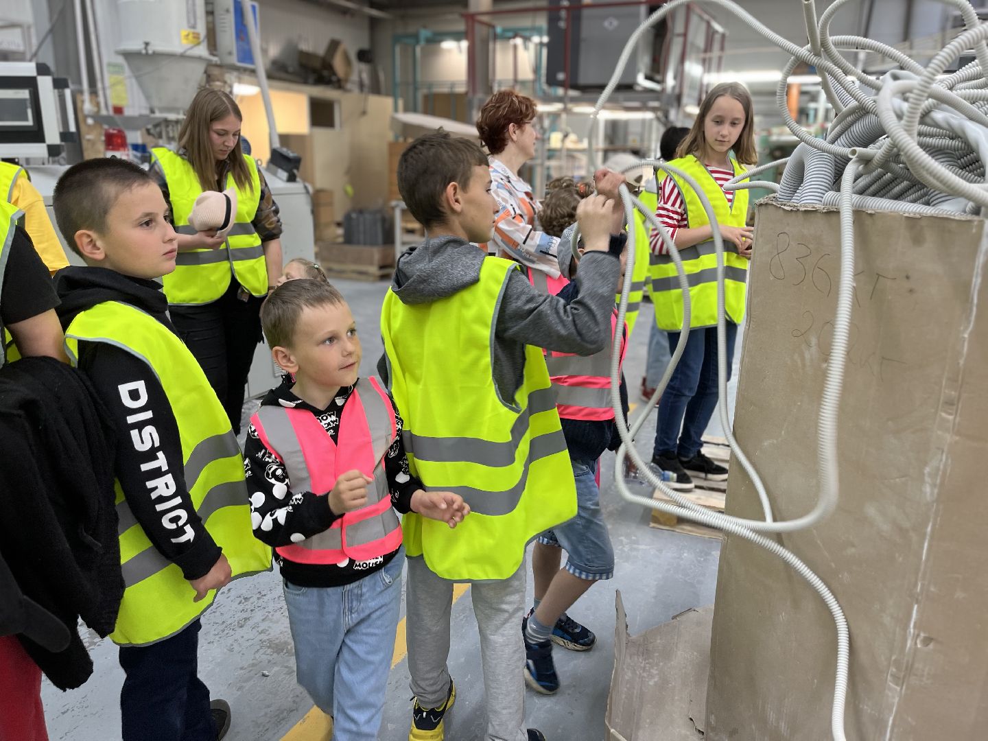 Шаховская, экскурсия, предприятие