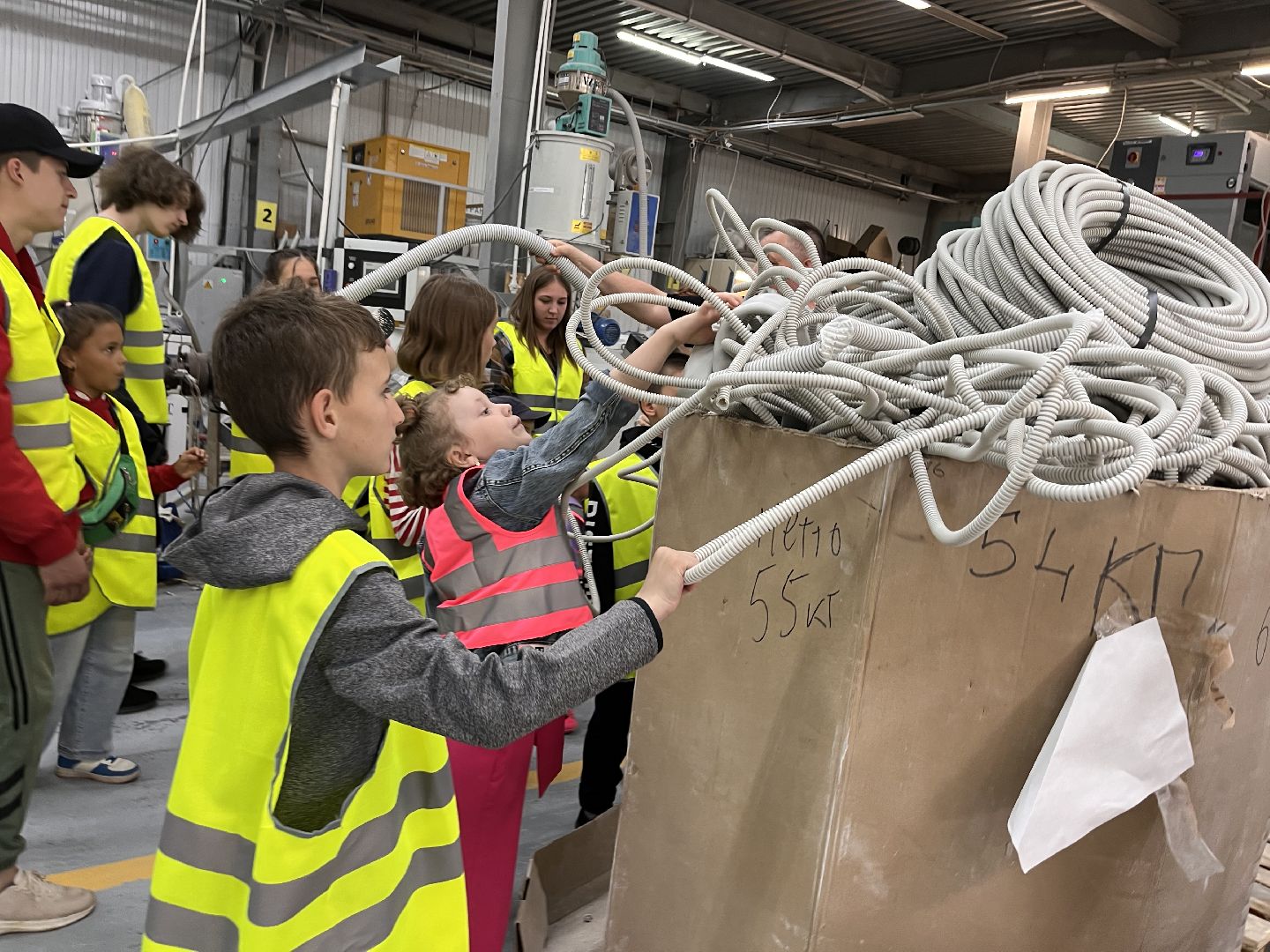 Шаховская, экскурсия, предприятие