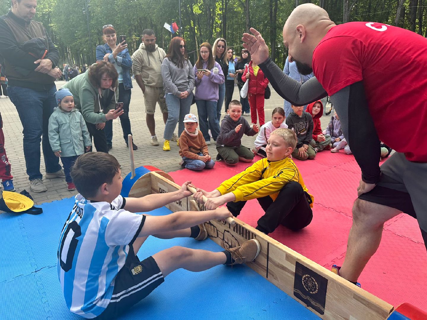 Мас-рестлинг, Наро-Фоминск, монтессори-пикник, соревнования