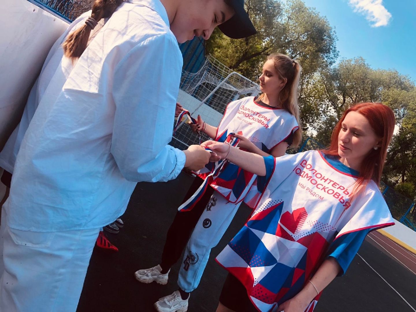 Домодедово, День России, Российский триколор, акция, ленточка