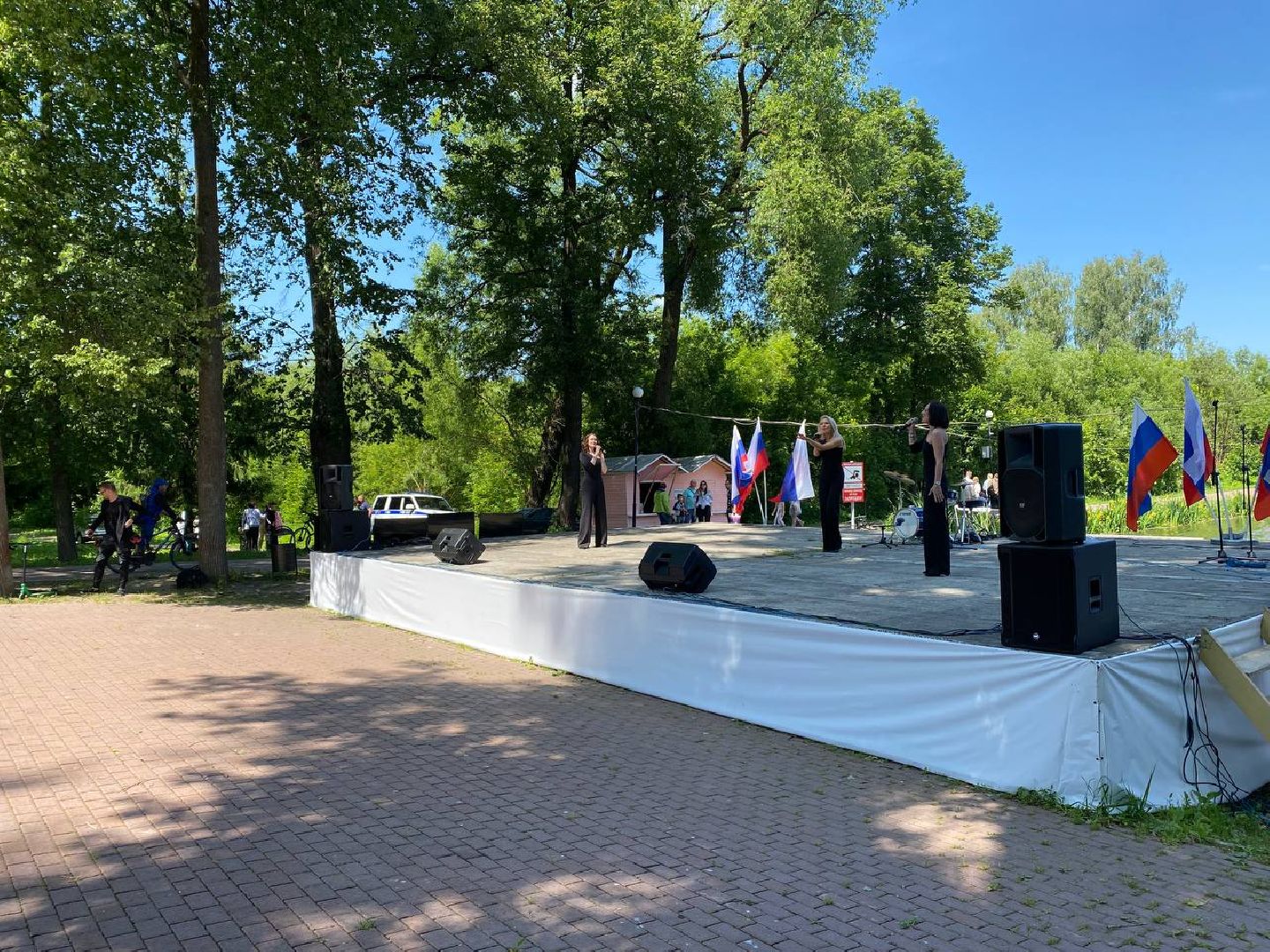 Чехов, День России, концерт, парк, жители