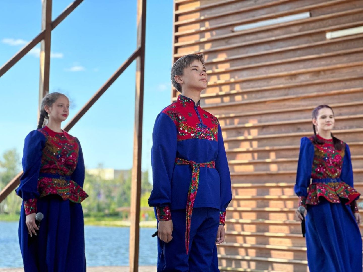 Реутов, концерт, День России, выступление, Славяночка