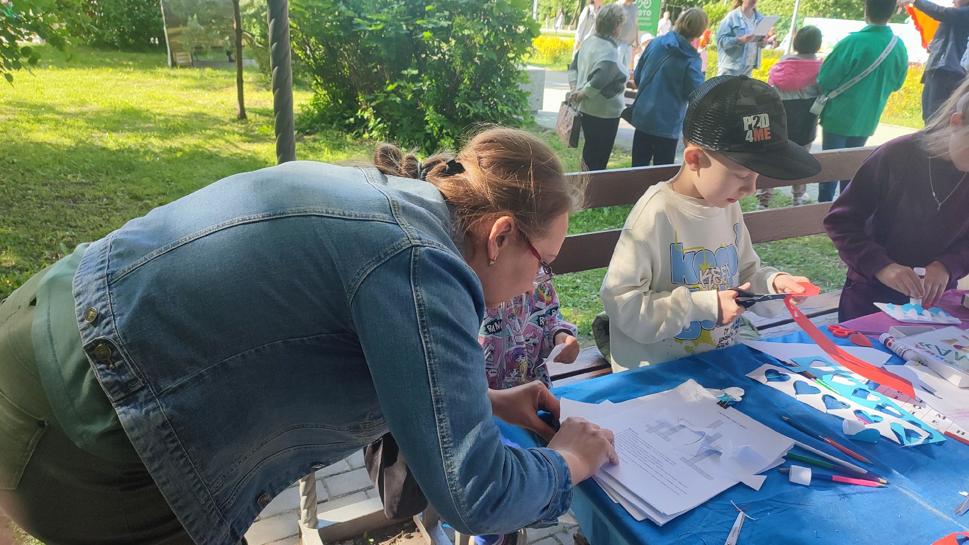 Кашира, День России, мастер-класс, викторина, парк