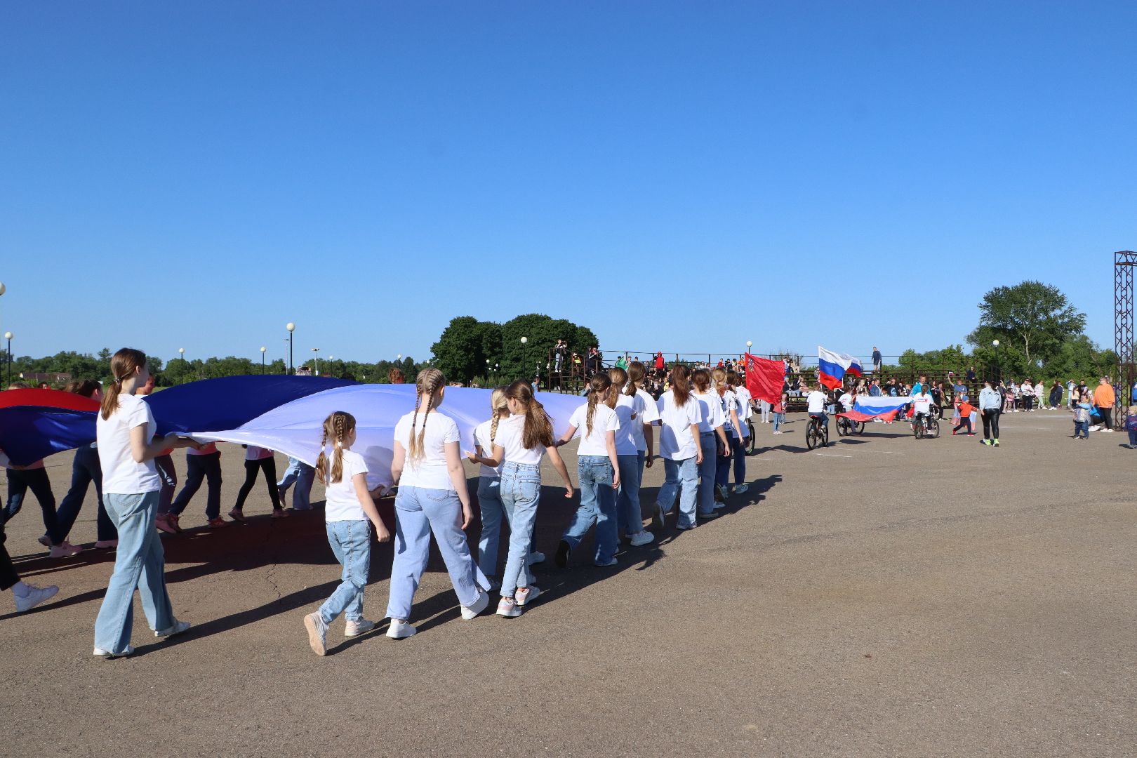 Серебряные Пруды, День России, Парк