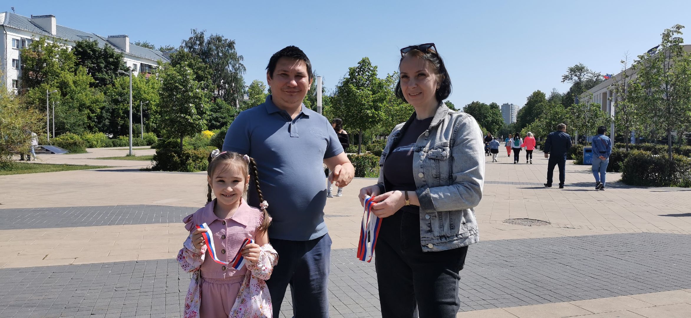 день россии, волонтёры,