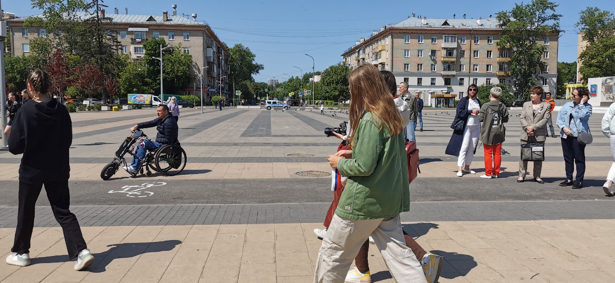 день россии, волонтёры,