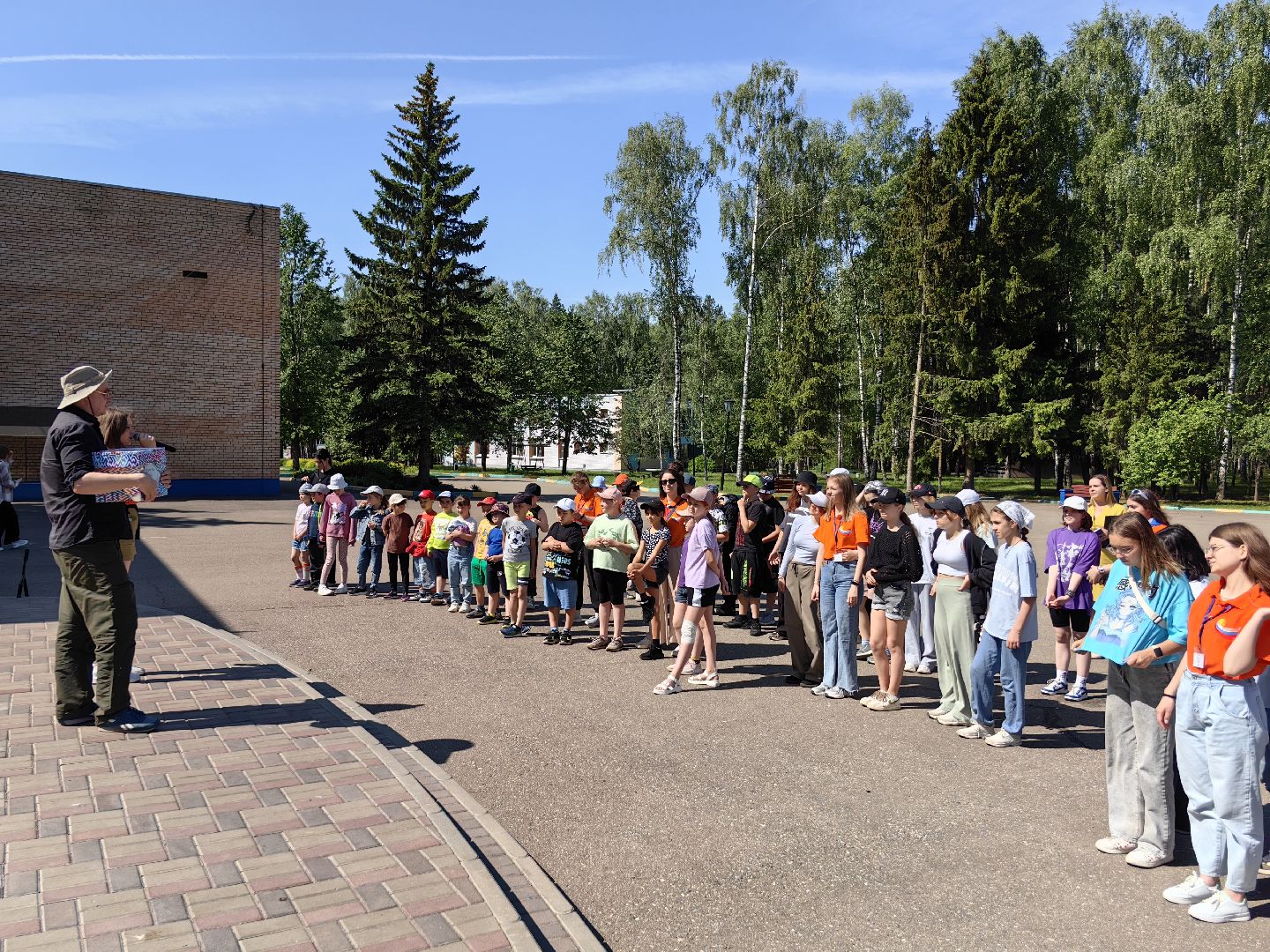 Детский лагерь, лето, кружки, пионервожатая