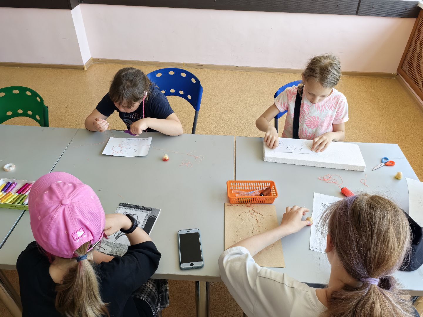 Изонить, моторика, игла, картон, студия