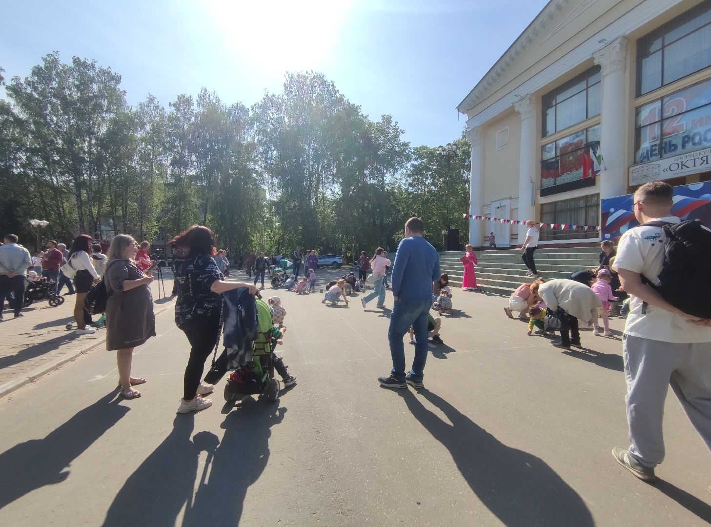 Рисунок на асфальте, конкурс, дети, День России, Дубна