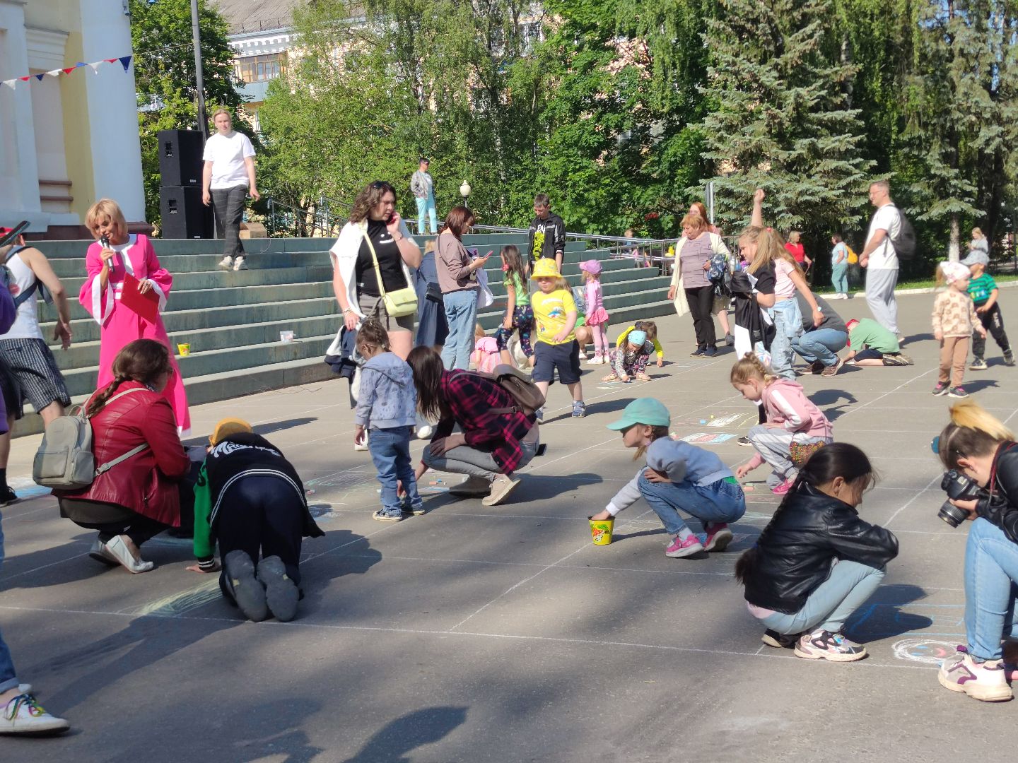 Рисунок на асфальте, конкурс, дети, День России, Дубна