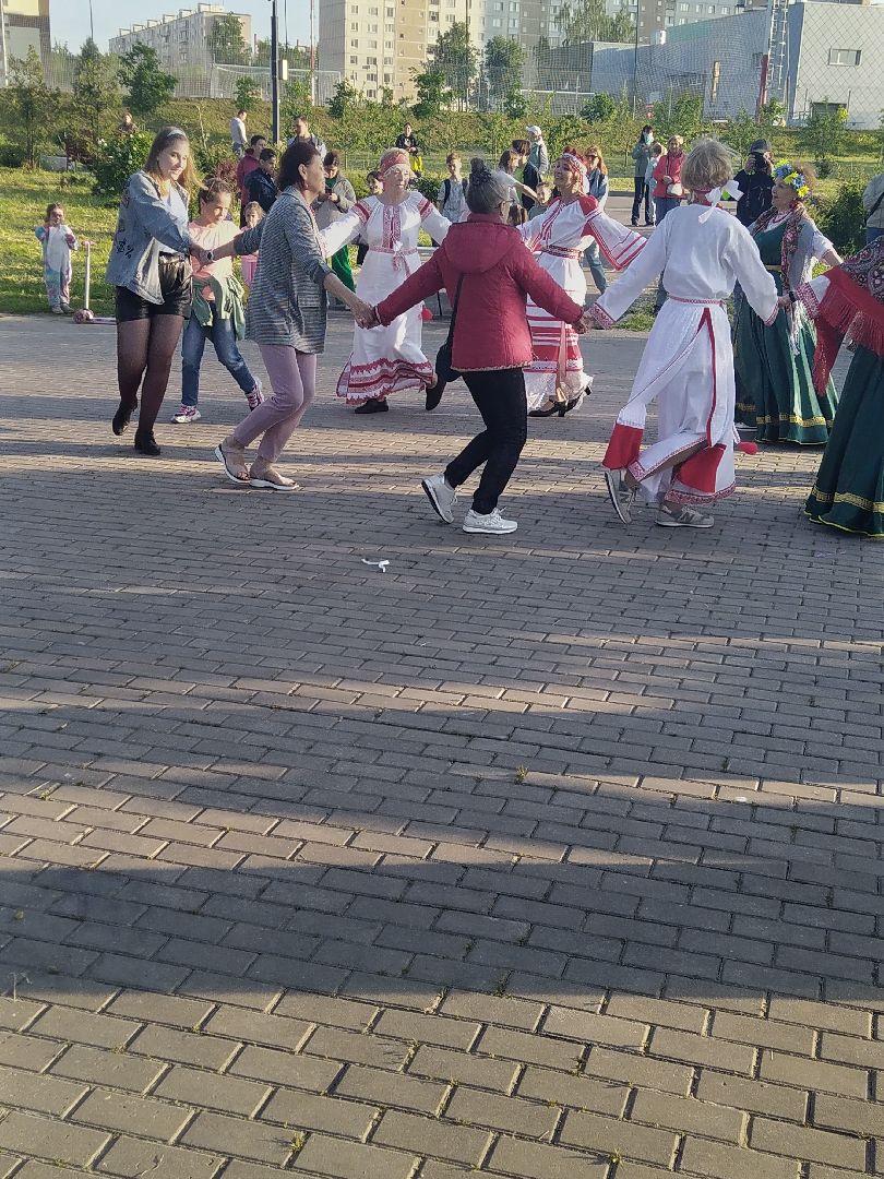 Долгопрудный, День России, концерт, хоровод, рок