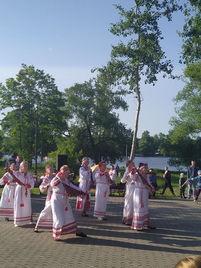 Долгопрудный, День России, концерт, хоровод, рок