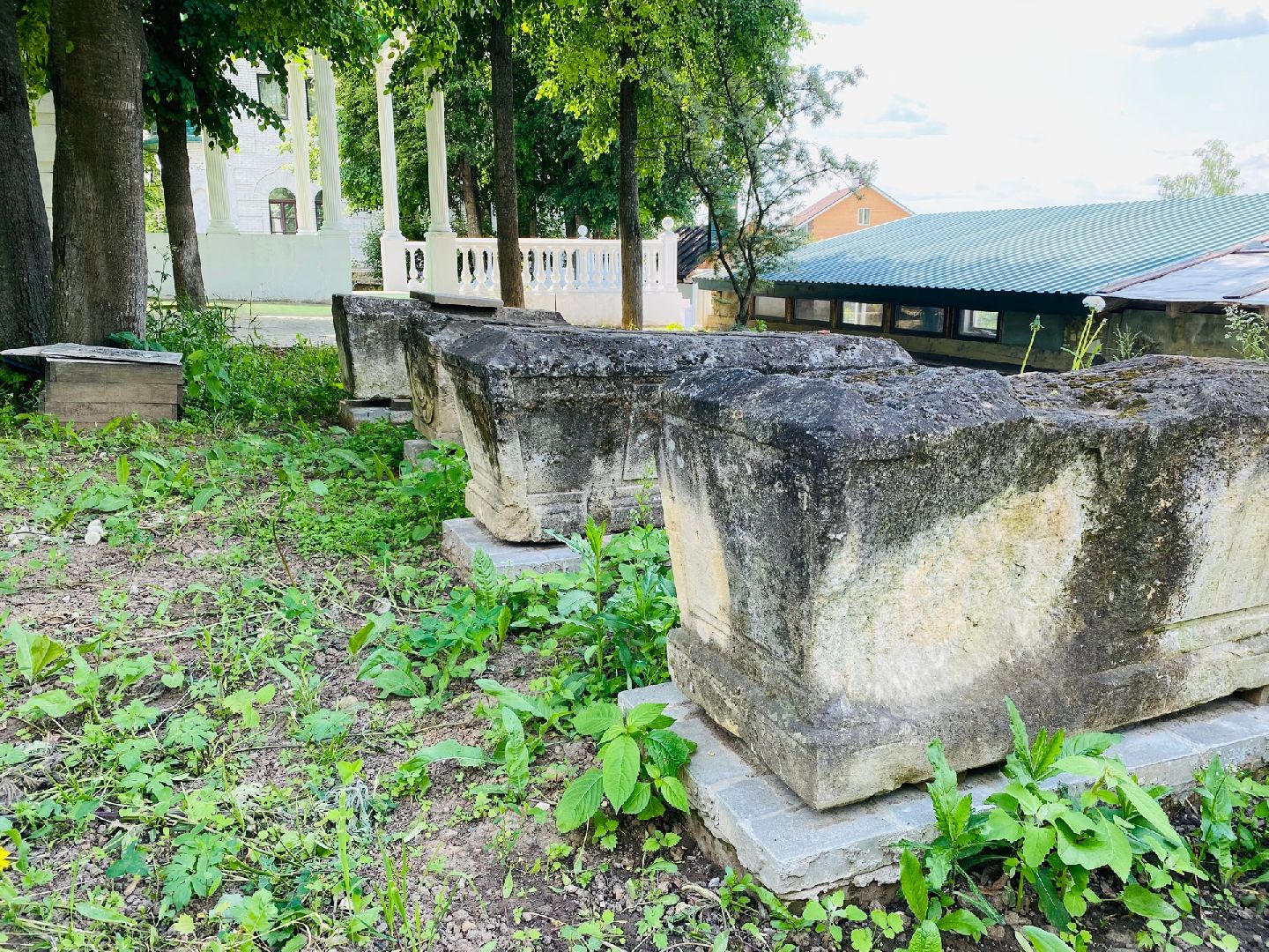 Домодедово, лапидарий, экскурсия, белый камень