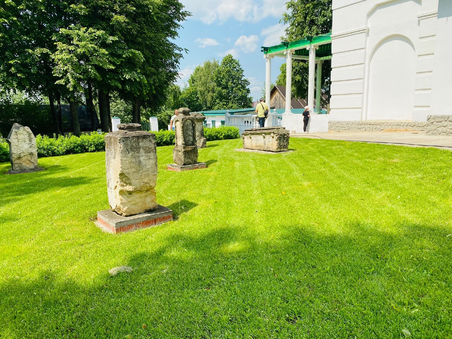 Домодедово, лапидарий, экскурсия, белый камень