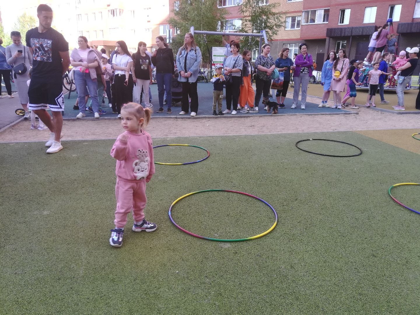 Звенигород, праздник Двора, микрорайон Супонево, Веселые старты, культурно-спортивный досуговый центр