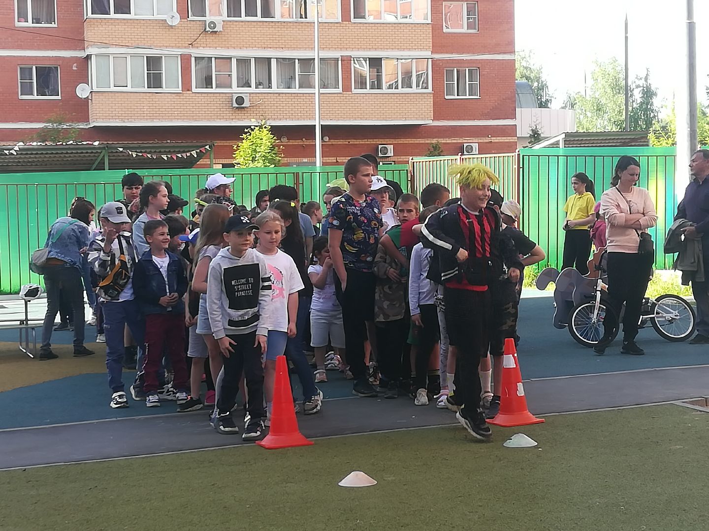 Звенигород, праздник Двора, микрорайон Супонево, Веселые старты, культурно-спортивный досуговый центр