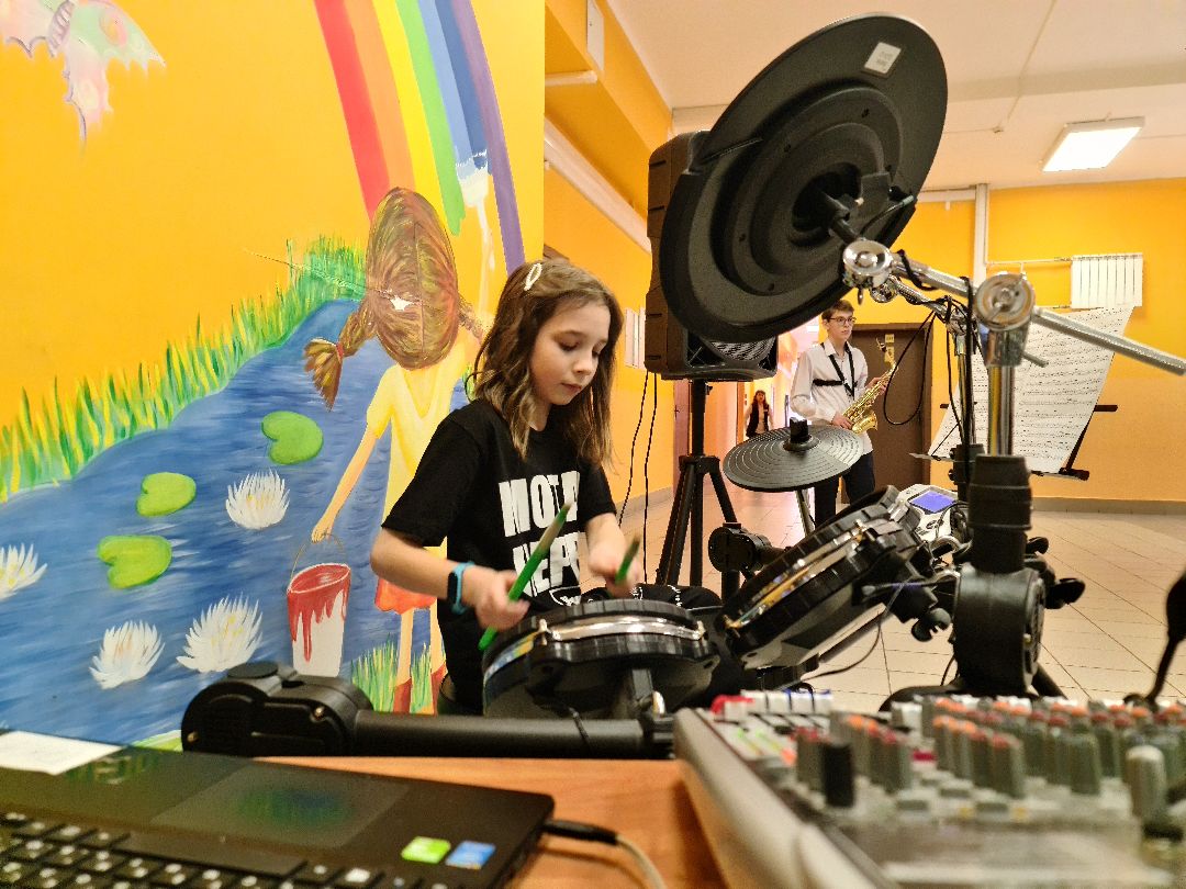 Щёлково, общество