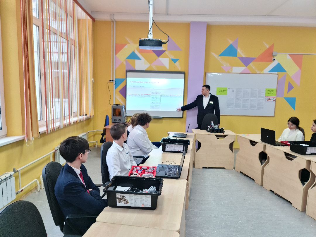 Щёлково, общество