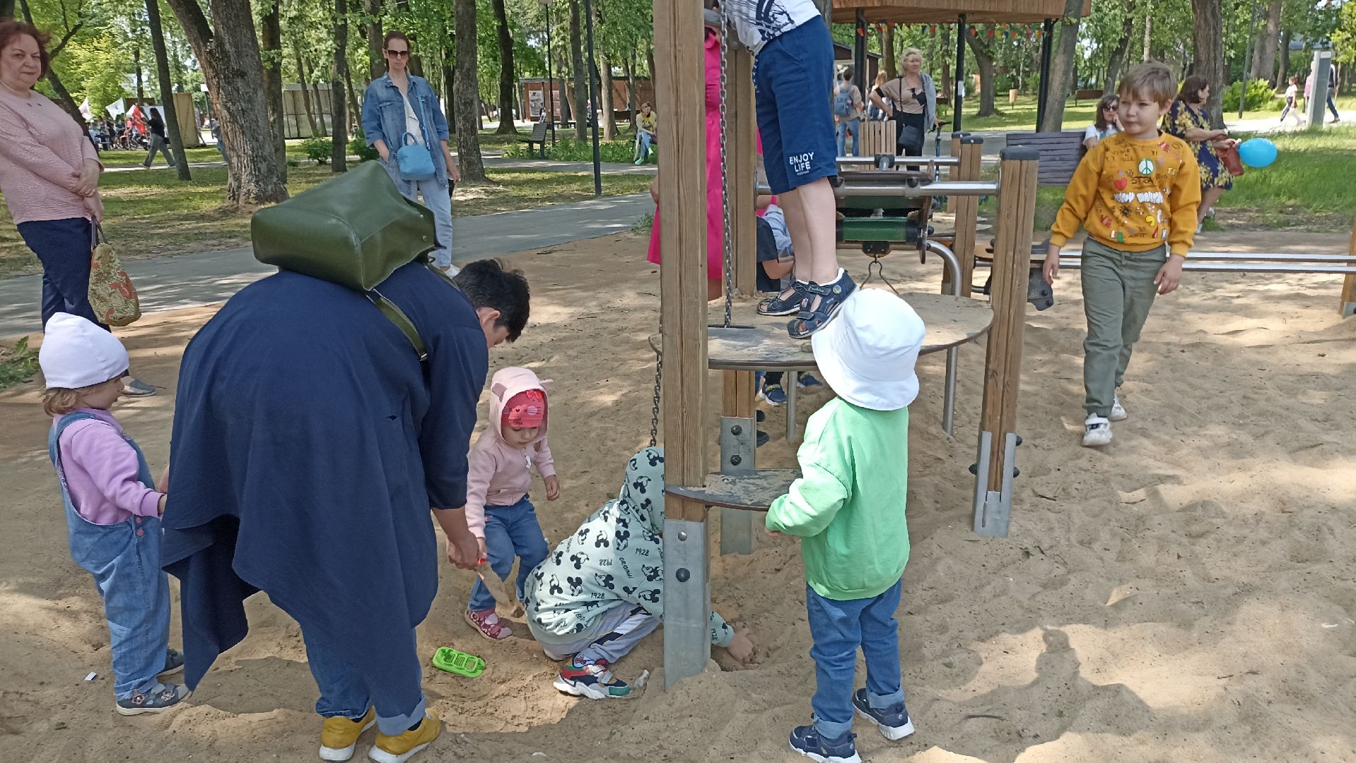 Серпухов, Подмосковье, парк, песочница, дети