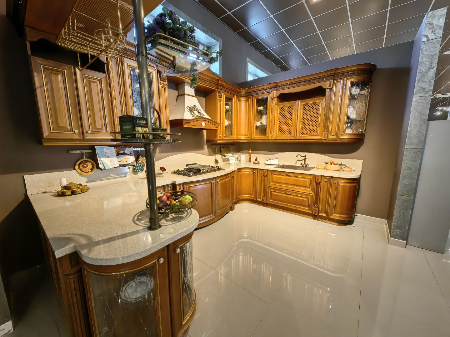 Кухни, производство, модельный ряд, материалы