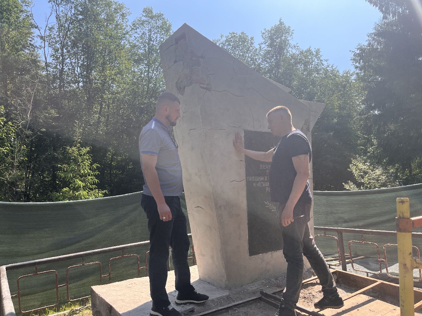 Шаховская, Памятники, история