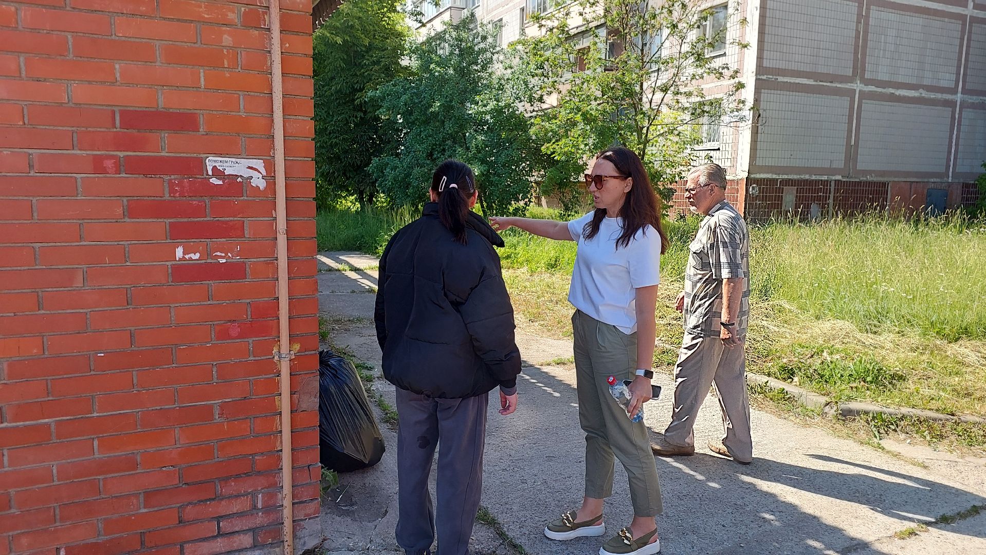 торговые объекты, рейд, серпухов, уборка территории, покос травы, урны,