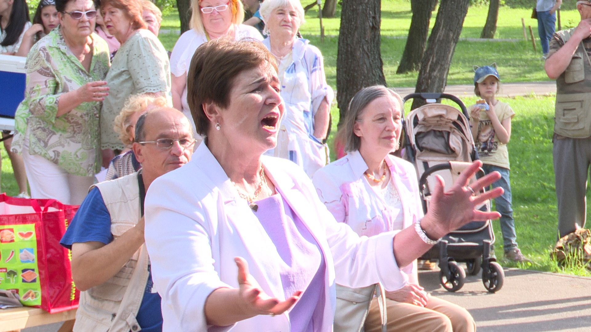 Реутов, «Бархатная осень», «Активное долголетие», «Фабричный пруд», парк, концерт