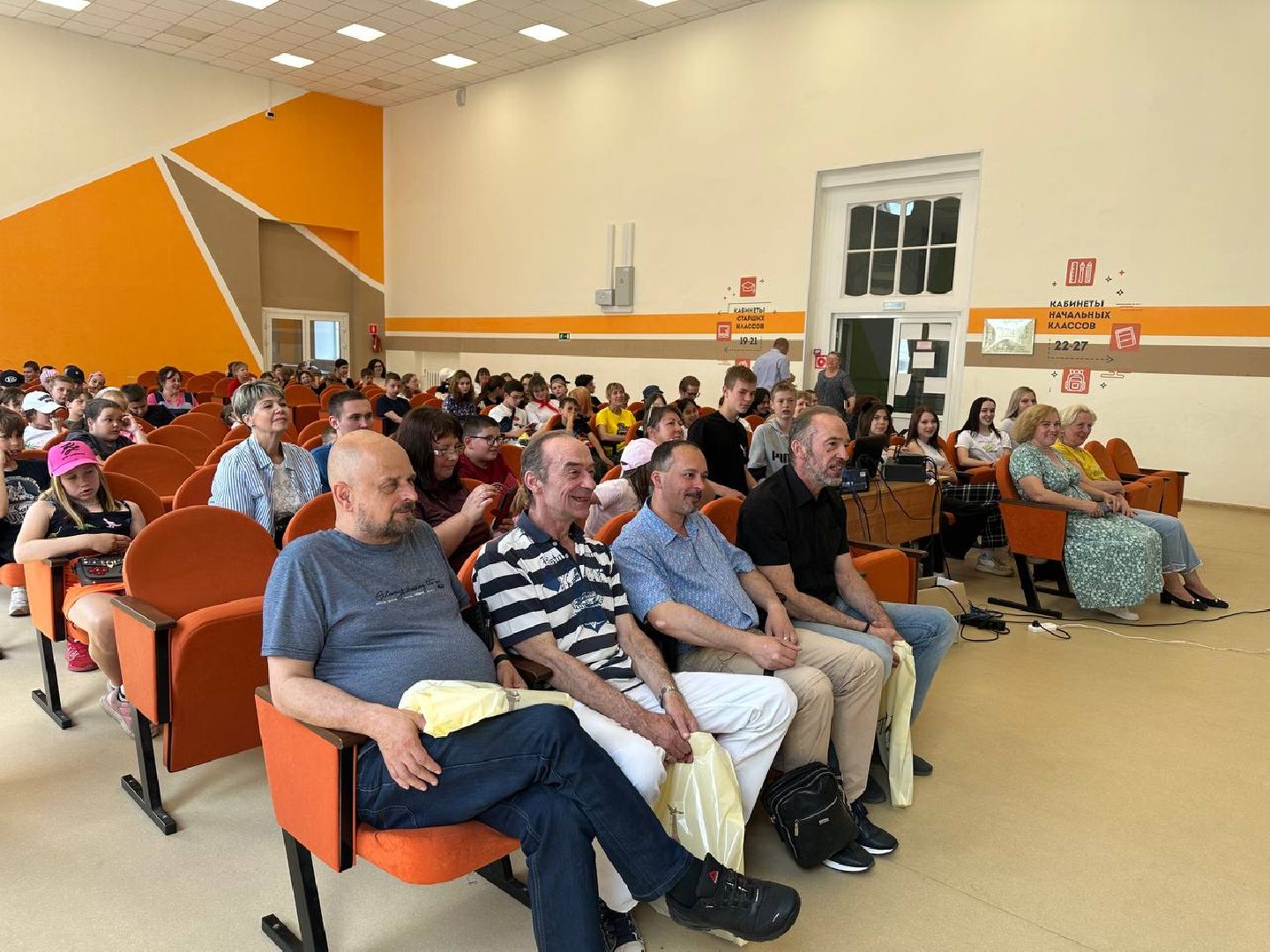 Можайск, Можайский городской округ, Подмосковье, фильм, актёры, Сыроежкин, Электроник, братья Торсуевы, режиссёр, композитор, школьники, встреча