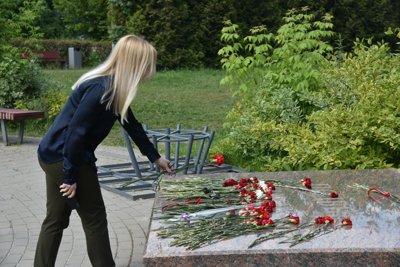 Химки, памятник, возложение, медработник