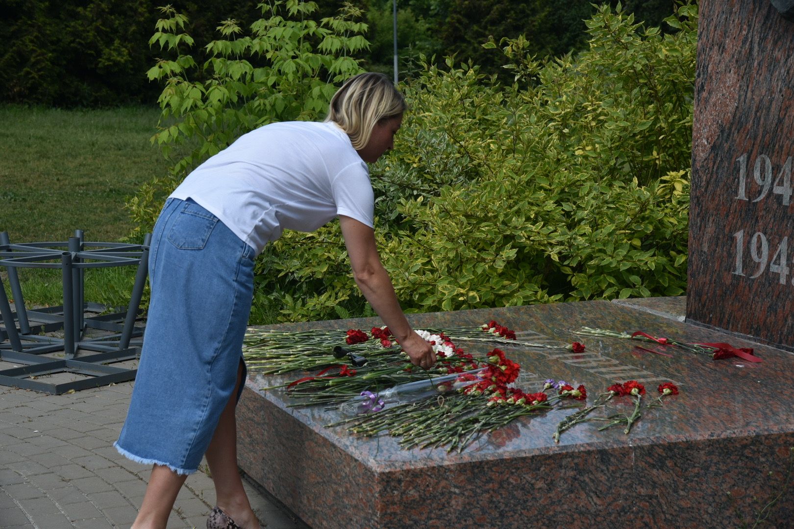 Химки, памятник, возложение, медработник