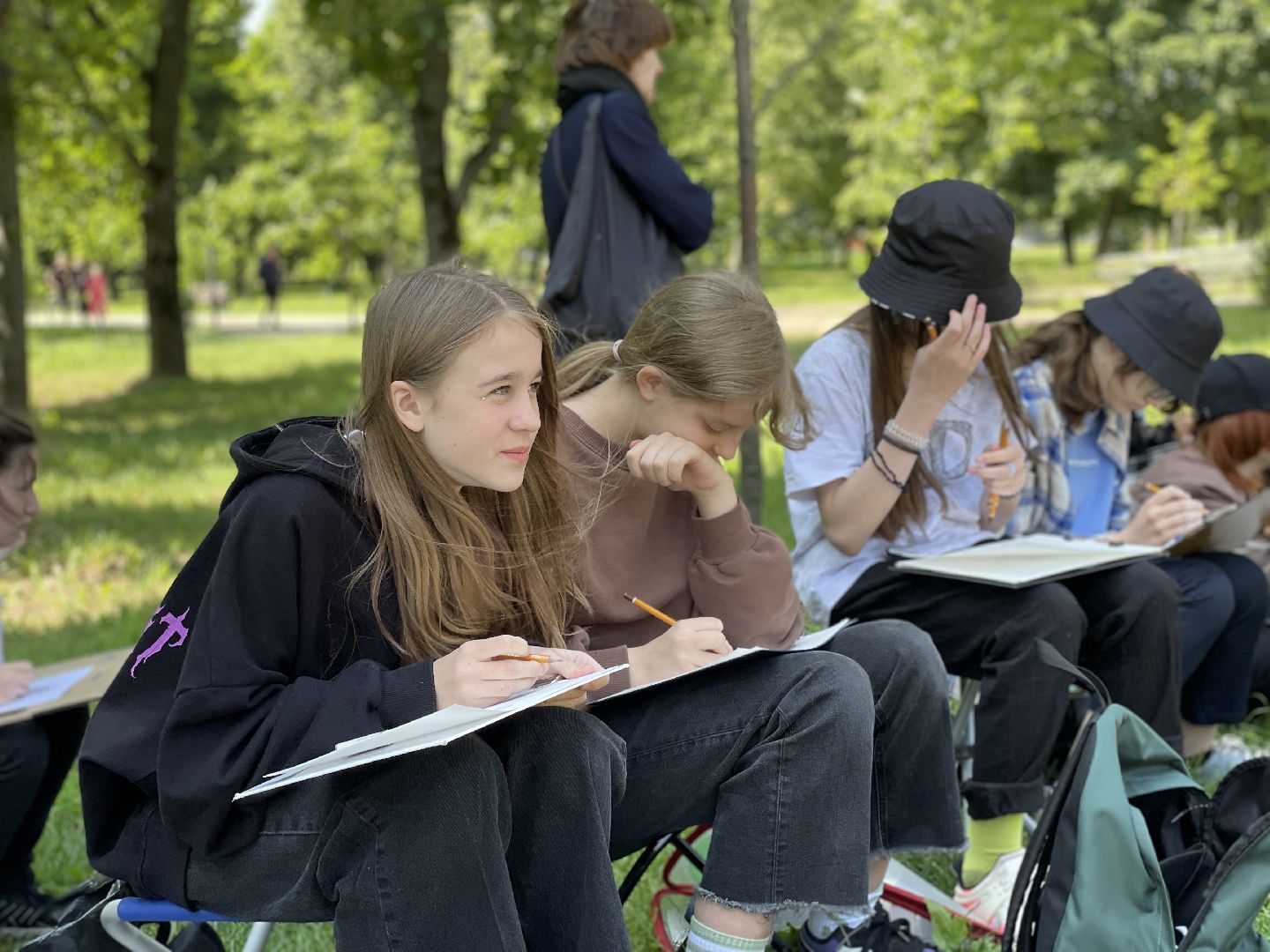 Рисунки, парк, художники, Люберцы