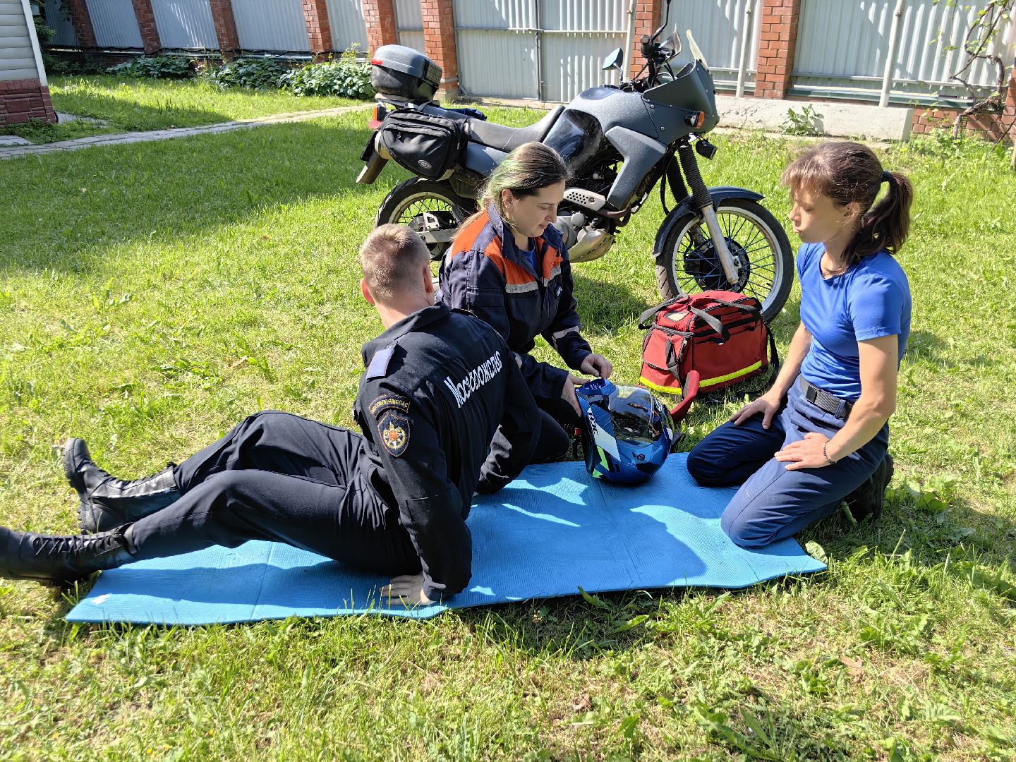 Мотоцикл, мопед, ДТП, помощь, шлем