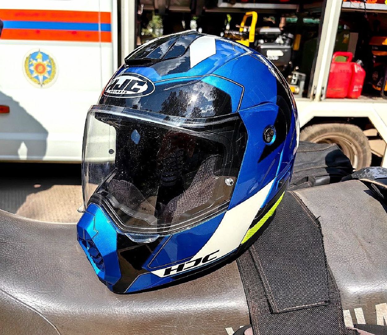 Мотоцикл, мопед, ДТП, помощь, шлем