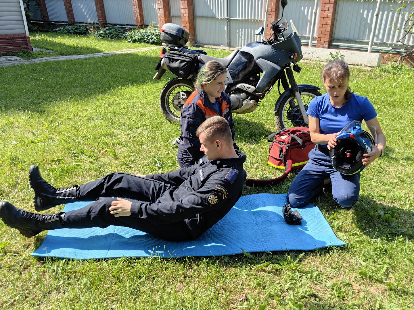 Мотоцикл, мопед, ДТП, помощь, шлем