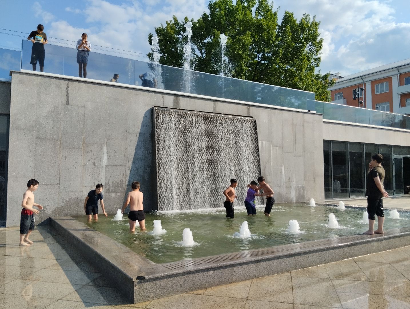 Фонтаны, фонтанная площадь, администрация, Ногинск, Богородский городской округ