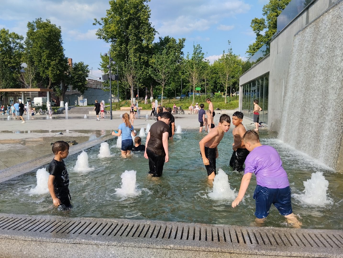 Фонтаны, фонтанная площадь, администрация, Ногинск, Богородский городской округ