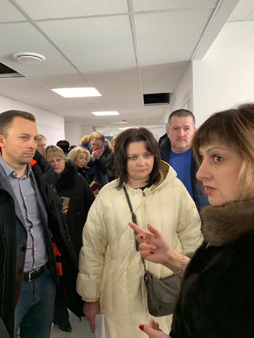 профессия: праздник; медицина; биография; врачи