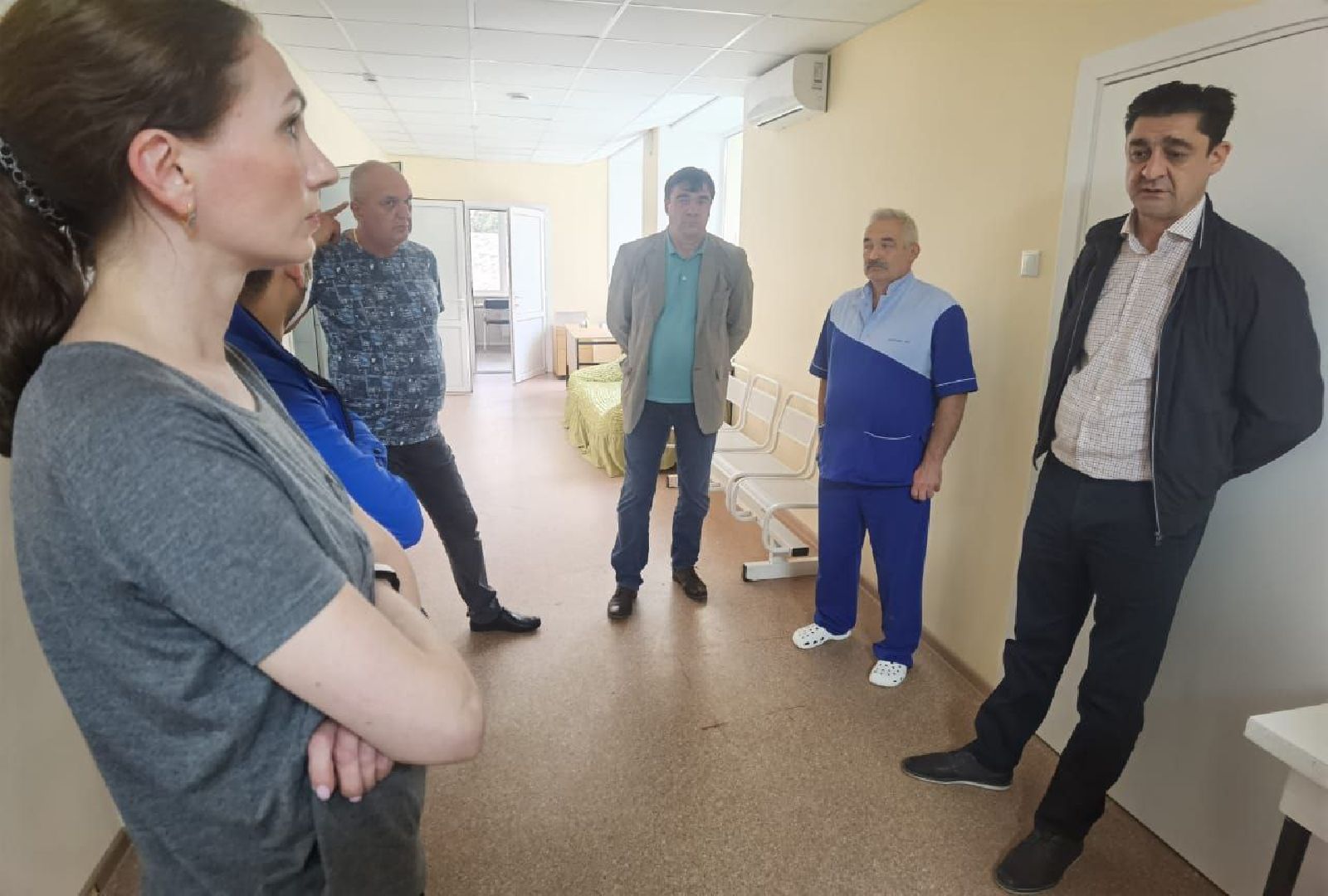 профессия: праздник; медицина; биография; врачи