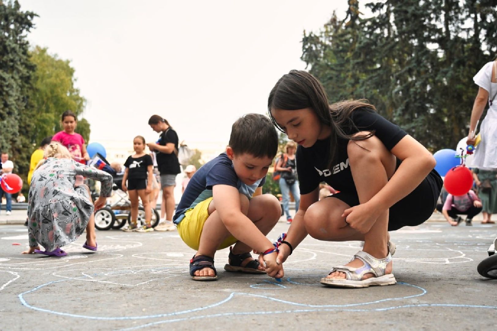 Сергиев Посад, Сергиево-Посадский городской округ, День России, Праздник, Родина, Российская Федерация, Парки, Скверы, Лето в Подмосковье, Молодежь, Жители