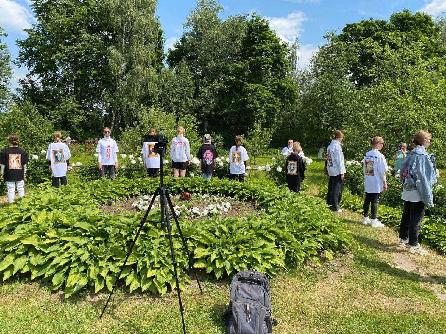 Чехов, культура, показ мод, пионы, Мелихово, Пиономания, дети, дизайнер