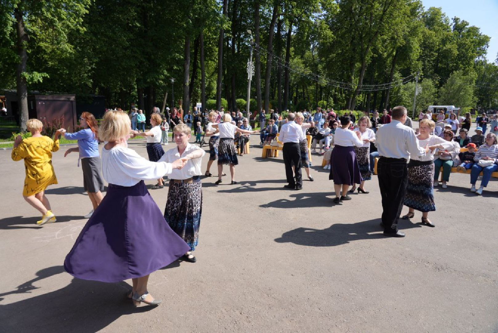 Сергиев Посад, Сергиево-Посадский городской округ, День России, Праздник, Родина, Российская Федерация, Парки, Скверы, Лето в Подмосковье, Молодежь, Жители