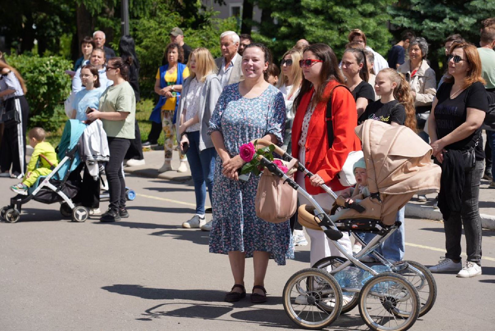 Сергиев Посад, Сергиево-Посадский городской округ, День России, Праздник, Родина, Российская Федерация, Парки, Скверы, Лето в Подмосковье, Молодежь, Жители