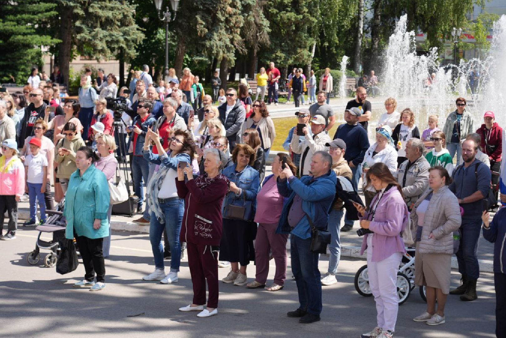 Сергиев Посад, Сергиево-Посадский городской округ, День России, Праздник, Родина, Российская Федерация, Парки, Скверы, Лето в Подмосковье, Молодежь, Жители