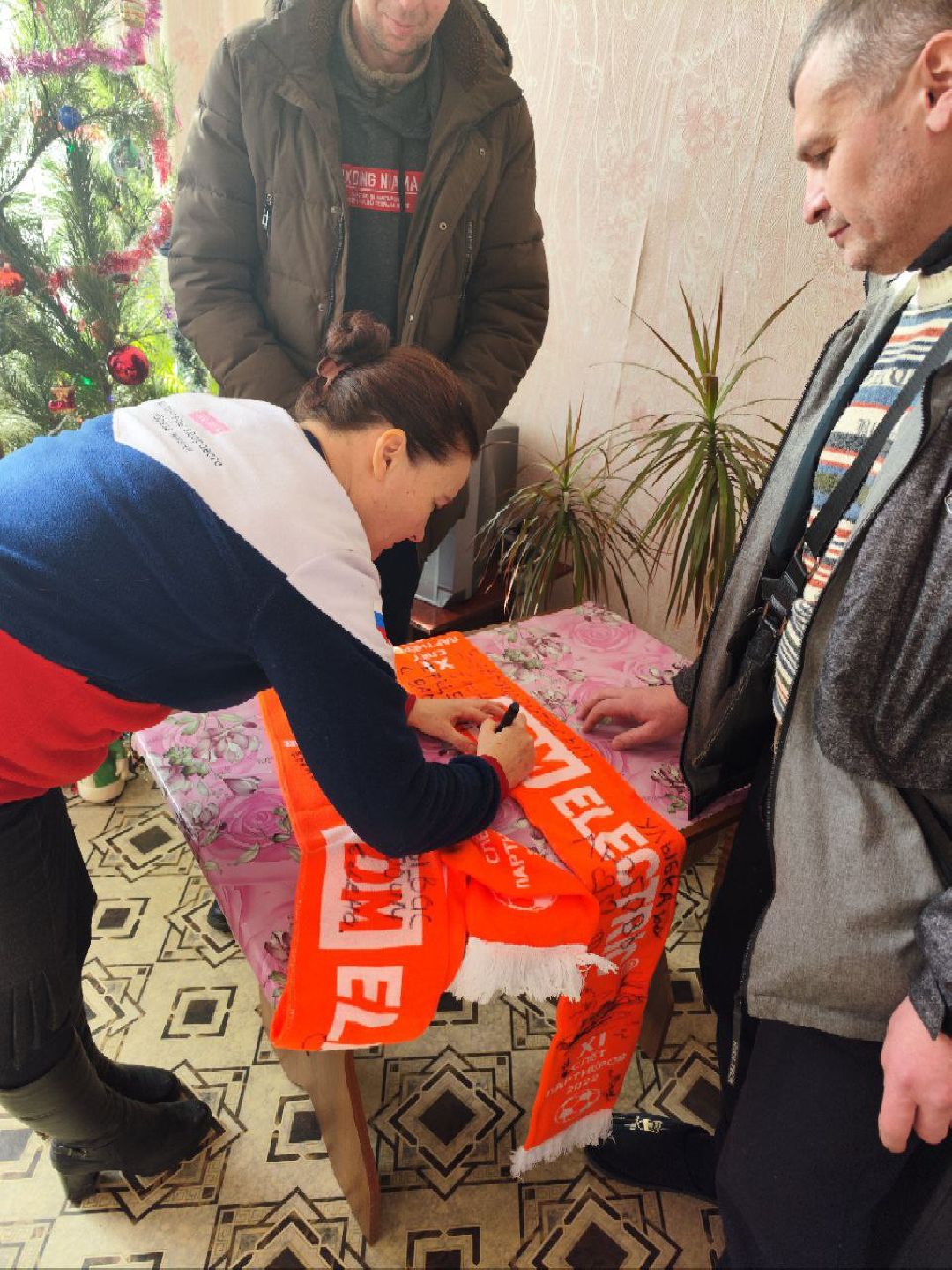 Лобня, города