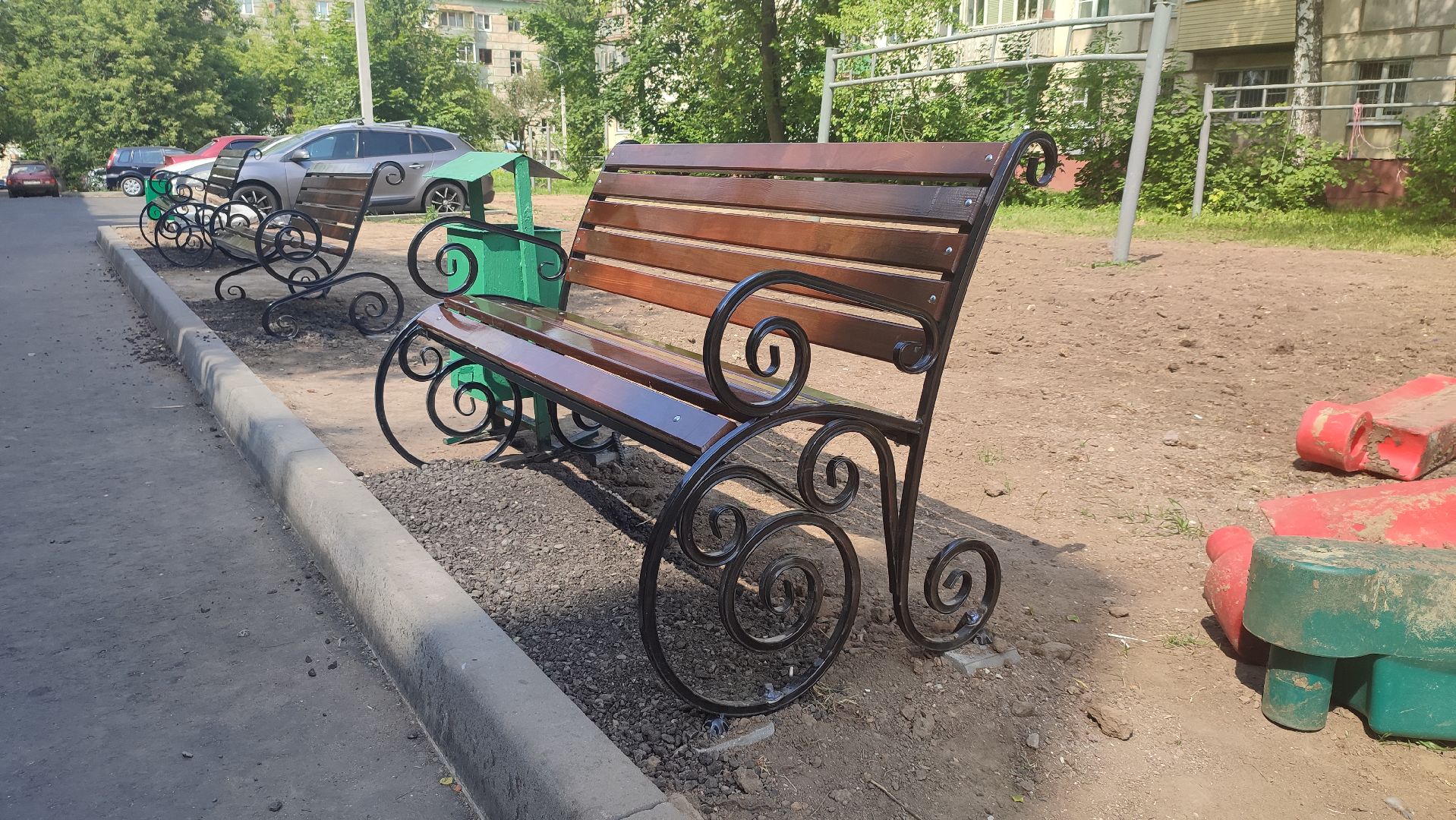 Кашира, благоустройство, лавочки, ремонт МКД