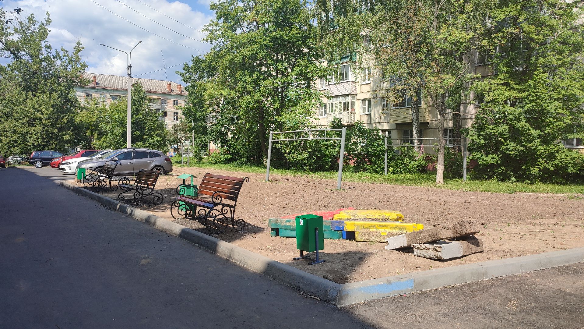 Кашира, благоустройство, лавочки, ремонт МКД