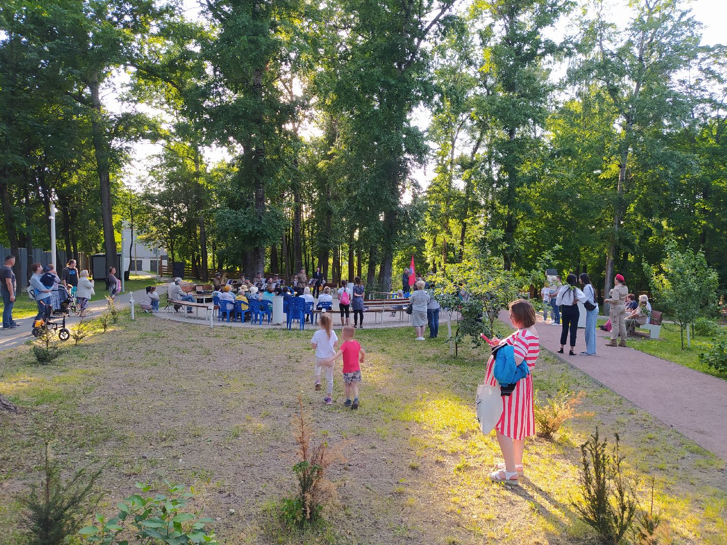 Истра, день памяти, парк, концерт