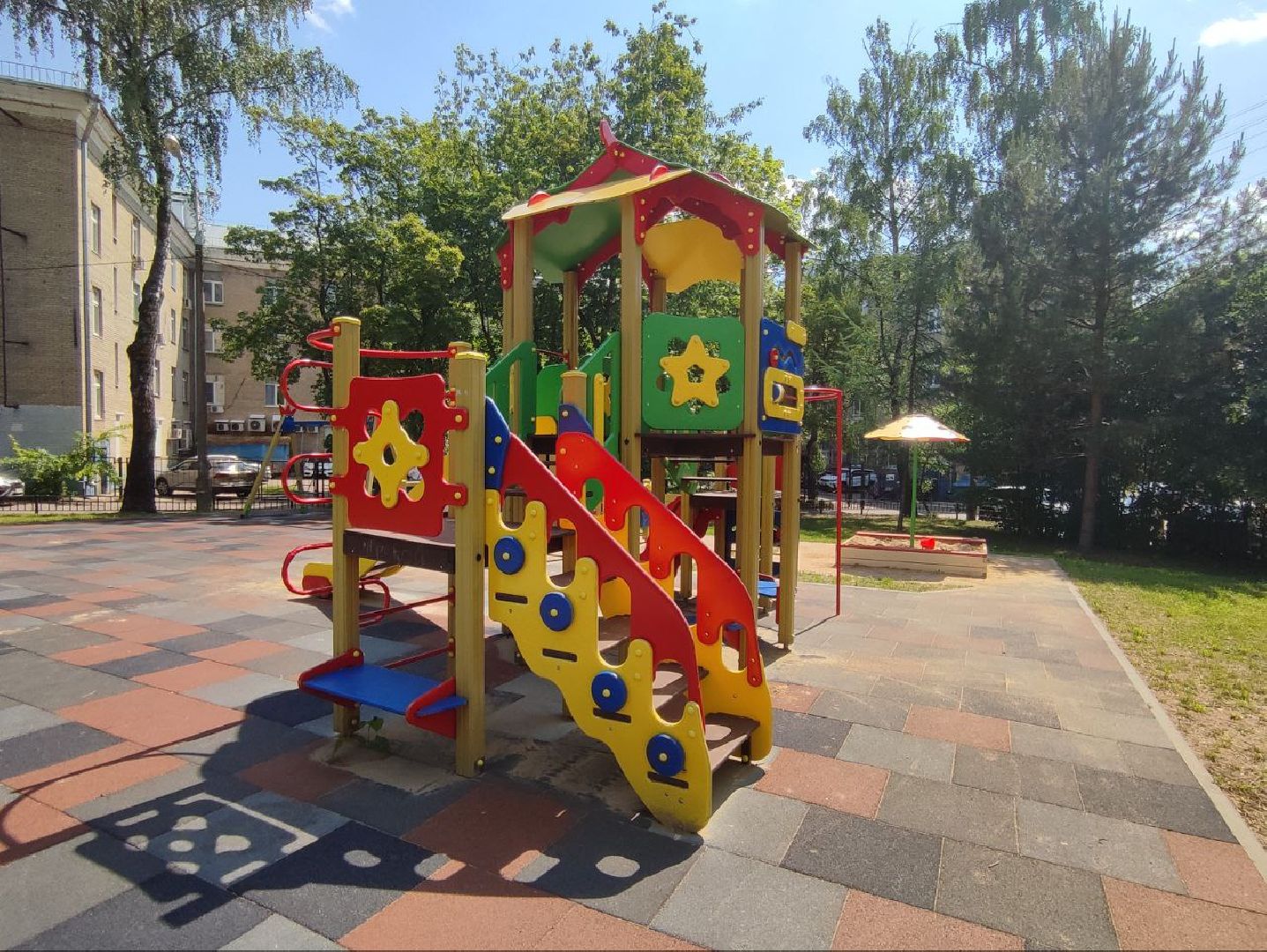 ГУСТ, Мытищи, живые изгороди, детские площадки