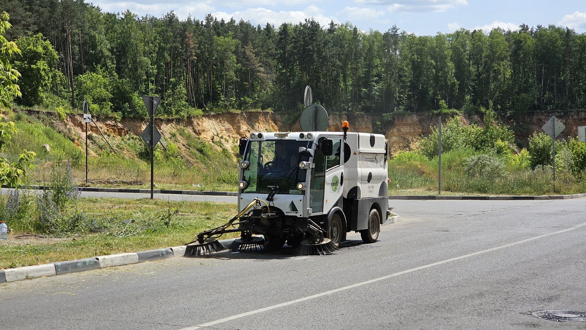 покос травы, уборка дорог, Котельники
