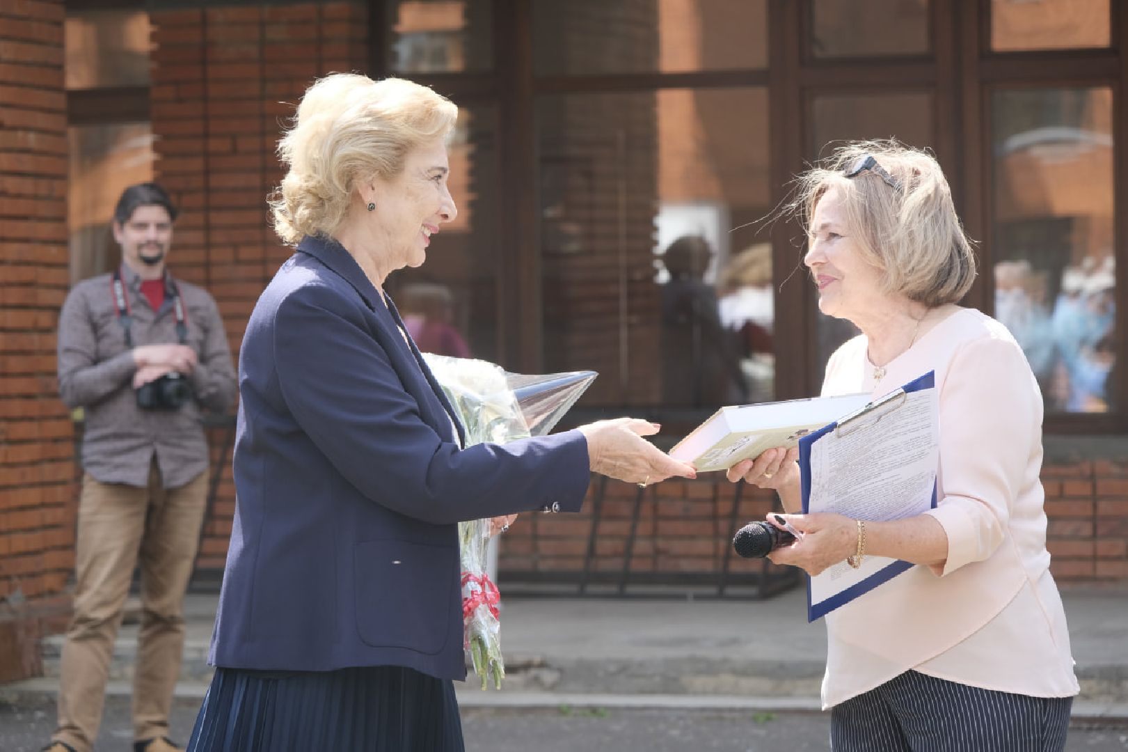 Пущино, герои